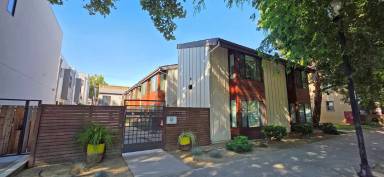 Main picture of 2222 I St