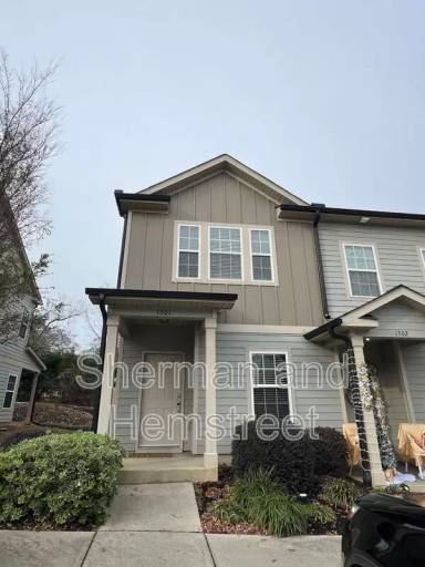 Main picture of 1301 Joiner Cir