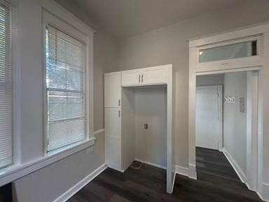 Main picture of 1054 Philadelphia St