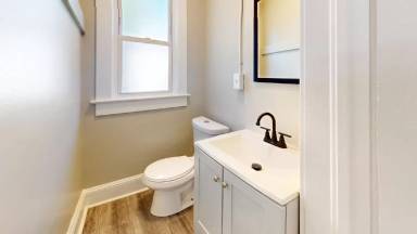 Main picture of 3218 Walton Ave