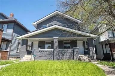 Main picture of 4114 1/2 E Washington St