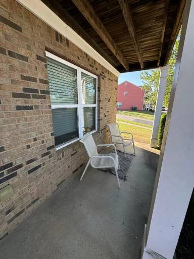 Main picture of 143 Fern Ridge Ct