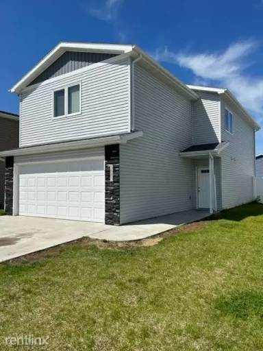 Main picture of 3806 Amity Cir SE