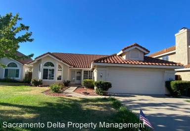 Main picture of 3309 El Valle Way