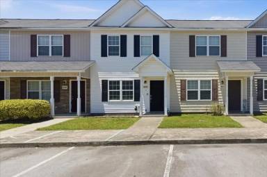Main picture of 8006 Banister Loop