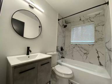 Main picture of 740 Mozley Drive Southeast - C4