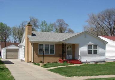 Main picture of 2216 W Charles St