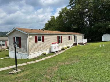 Main picture of 46 Meadowview Dr