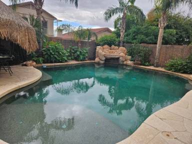 Main picture of 16833 W Bradford Way