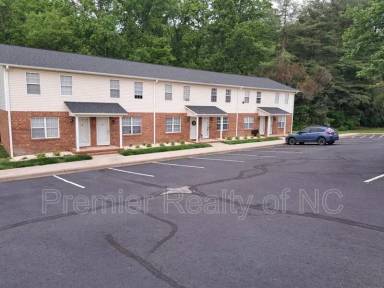Main picture of 301 E Lake Dr