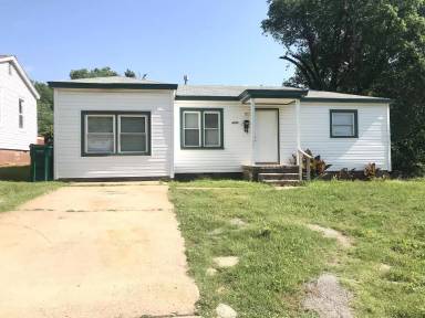 Main picture of 4225 NE 18th St