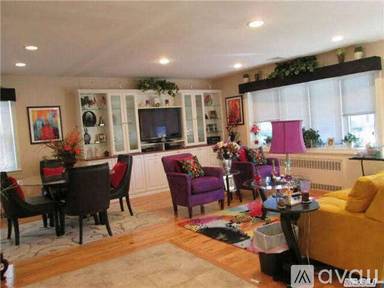 Main picture of 125 Charles St