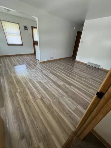 Main picture of 2382 S 92nd St