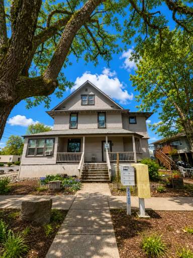 Main picture of 343 NW 8th St