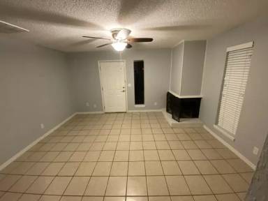 Main picture of 1224 W Huntington Way