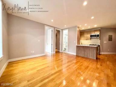 Main picture of 718 W 178th St