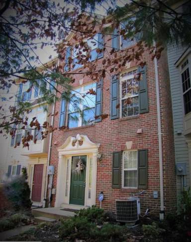 Main picture of 5801 Pearson Ln