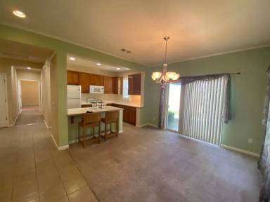Main picture of 553 Betten St