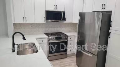Main picture of 19595 Orviento Dr