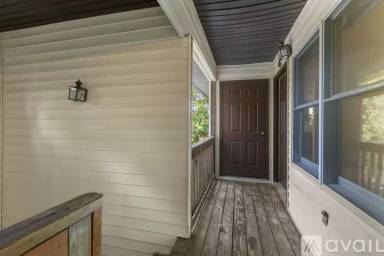 Main picture of 3 W Rosecrest St
