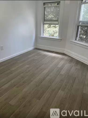 Main picture of 247 04 Francis Lewis Blvd