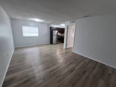 Main picture of 3712 W Cass St