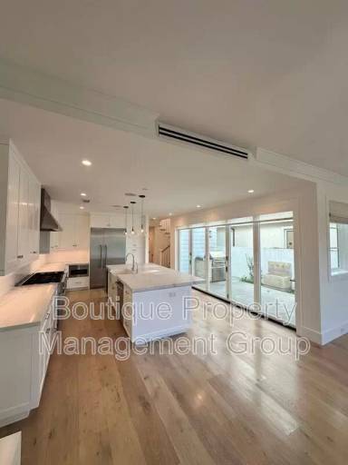 Main picture of 514 Avocado Ave