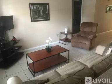 Main picture of 113 Reserve Cir