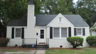 Main picture of 1005 E Walnut St