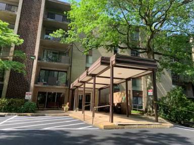 Main picture of Charlottesville Towers