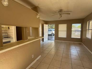 Main picture of 7621 Prato Ave