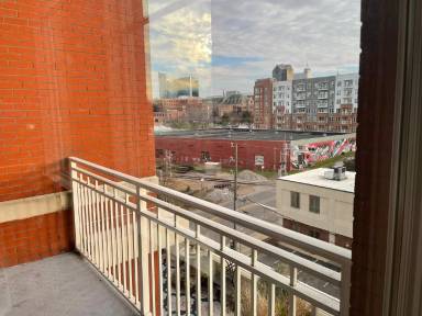 Main picture of 400 W North Street Apartments