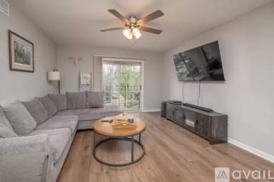 Main picture of 1001 Cotton Row