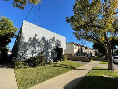 Main picture of 730 S Chapel Ave