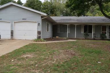 Main picture of 2953 Englewood Ave SE