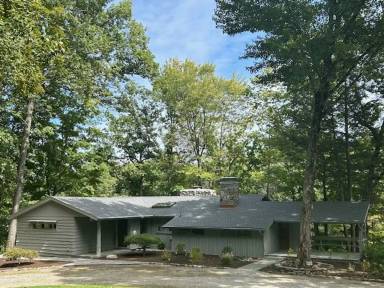 Main picture of 272 Drake Rd