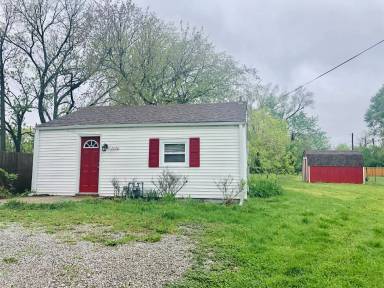 Main picture of 3520 S Park Ave
