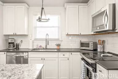 Main picture of 5015 Baylor Dr