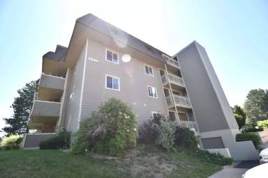 Main picture of 3 Bedroom, 2 Bathroom Penthouse Condo in North Boulder.