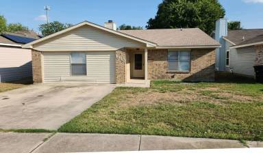 Main picture of 1310 Goodhue Dr