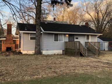 Main picture of 1100 E 43rd Ave