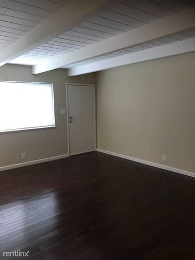 Main picture of 5302 School St