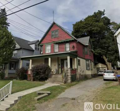 Main picture of 788 S Irvine Ave