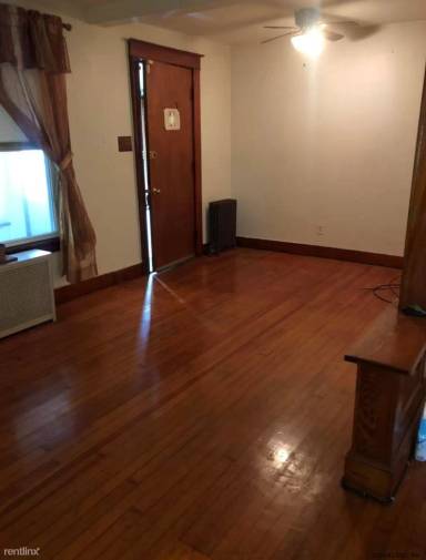Main picture of 32 Slingerland St