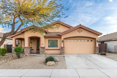 Main picture of 2833 E Cobalt St