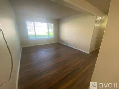 Main picture of 2926 N Tracy Blvd