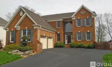 Main picture of 5923 Interlachen Ct