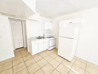 Main picture of 714 Latona Ave