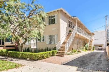 Main picture of 1014 N Hayworth Ave