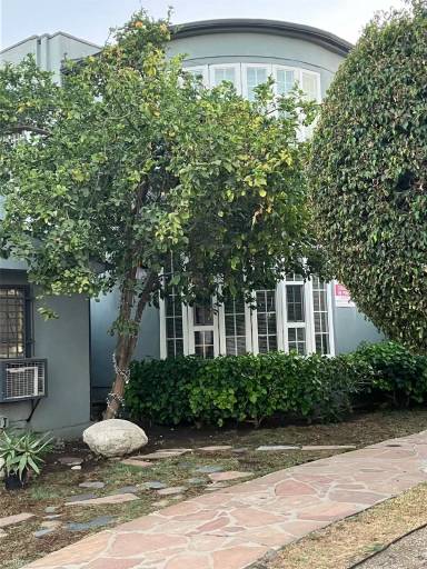 Main picture of 1219 S La Cienega Blvd